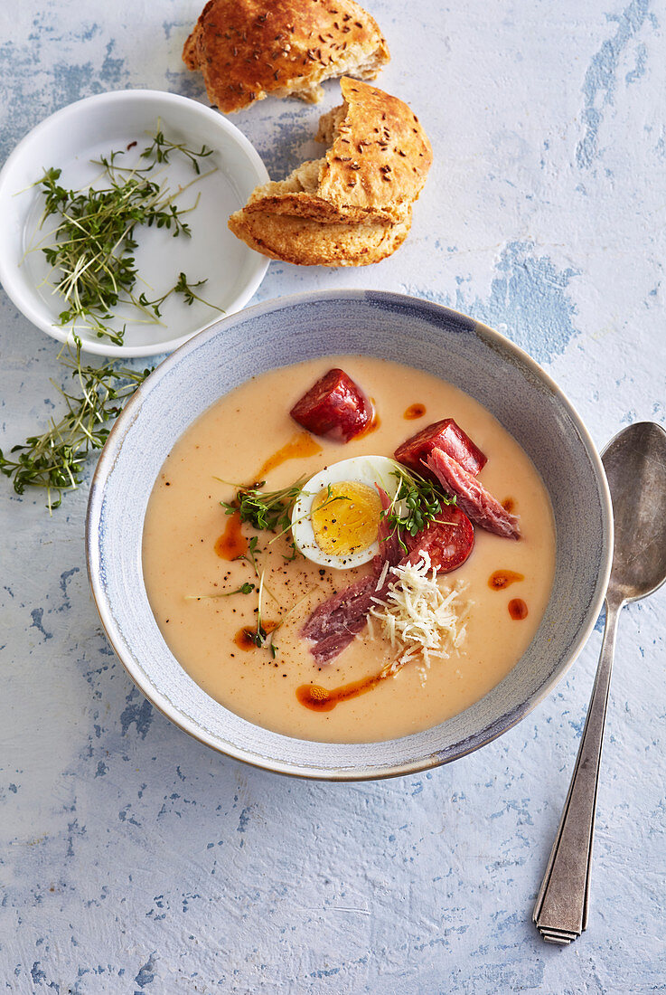 Easter horseradish soup with sausage