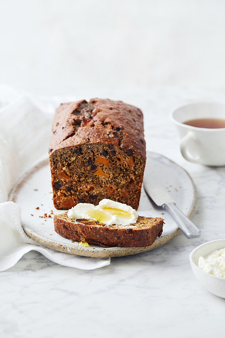 Black tea, dried peach, quince paste and chia seed loaf