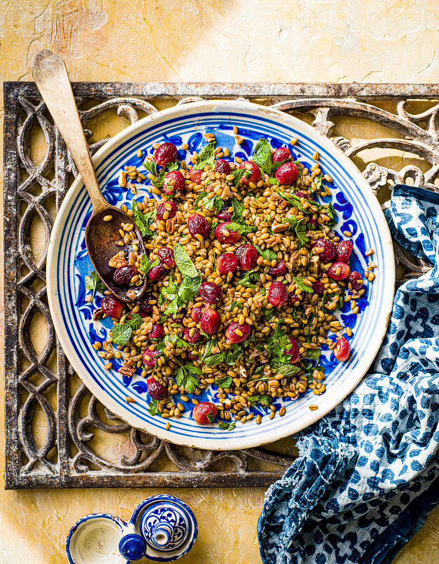 Roasted grape and freeekeh salad