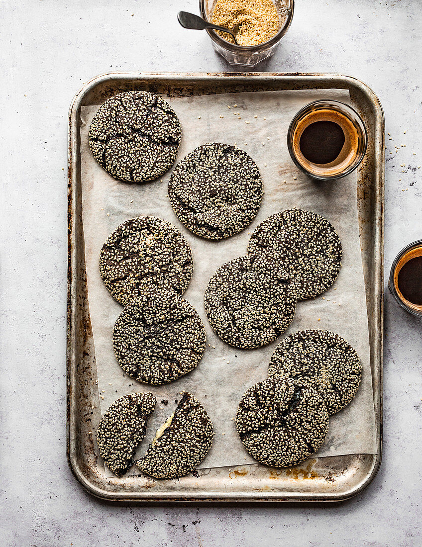 Black and white tahini cookies