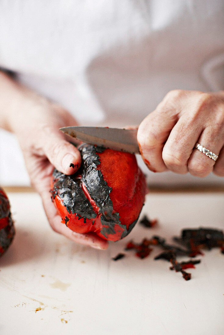 Peeling bell pepper