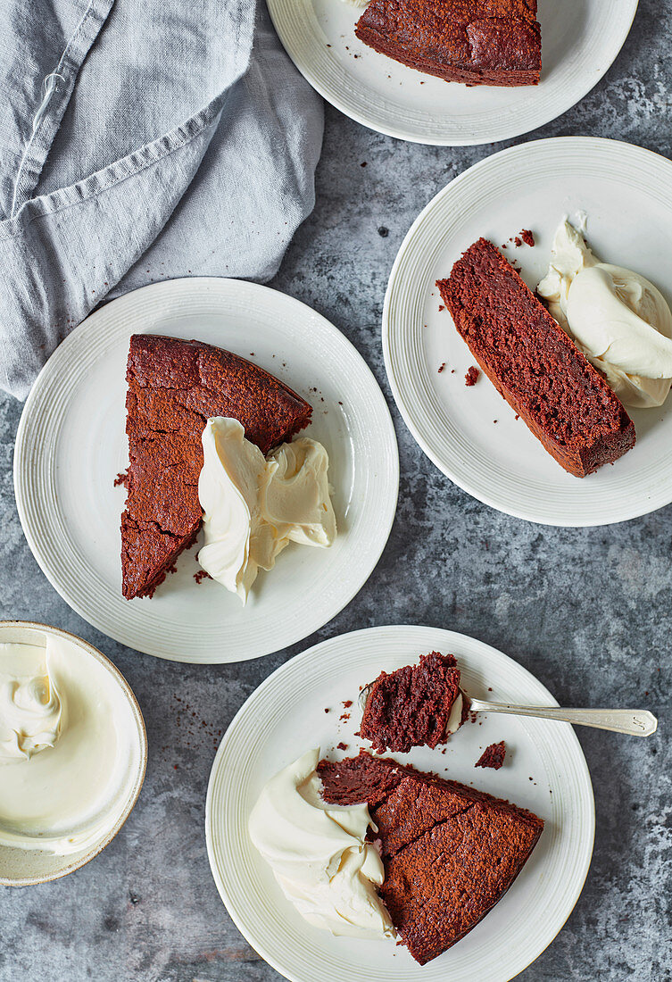 Dark chocolate and beetroot cake