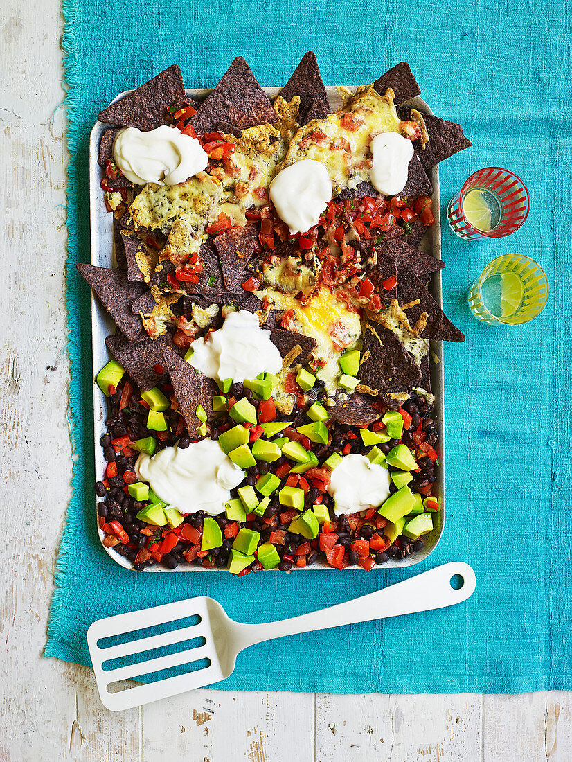 One-Pan-Nachos mit schwarzen Bohnen