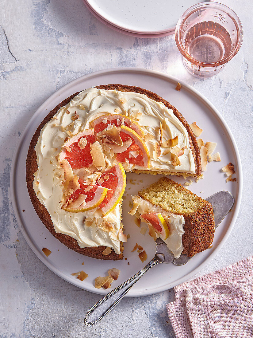 Coconut cake with white chocolate and grapefruit