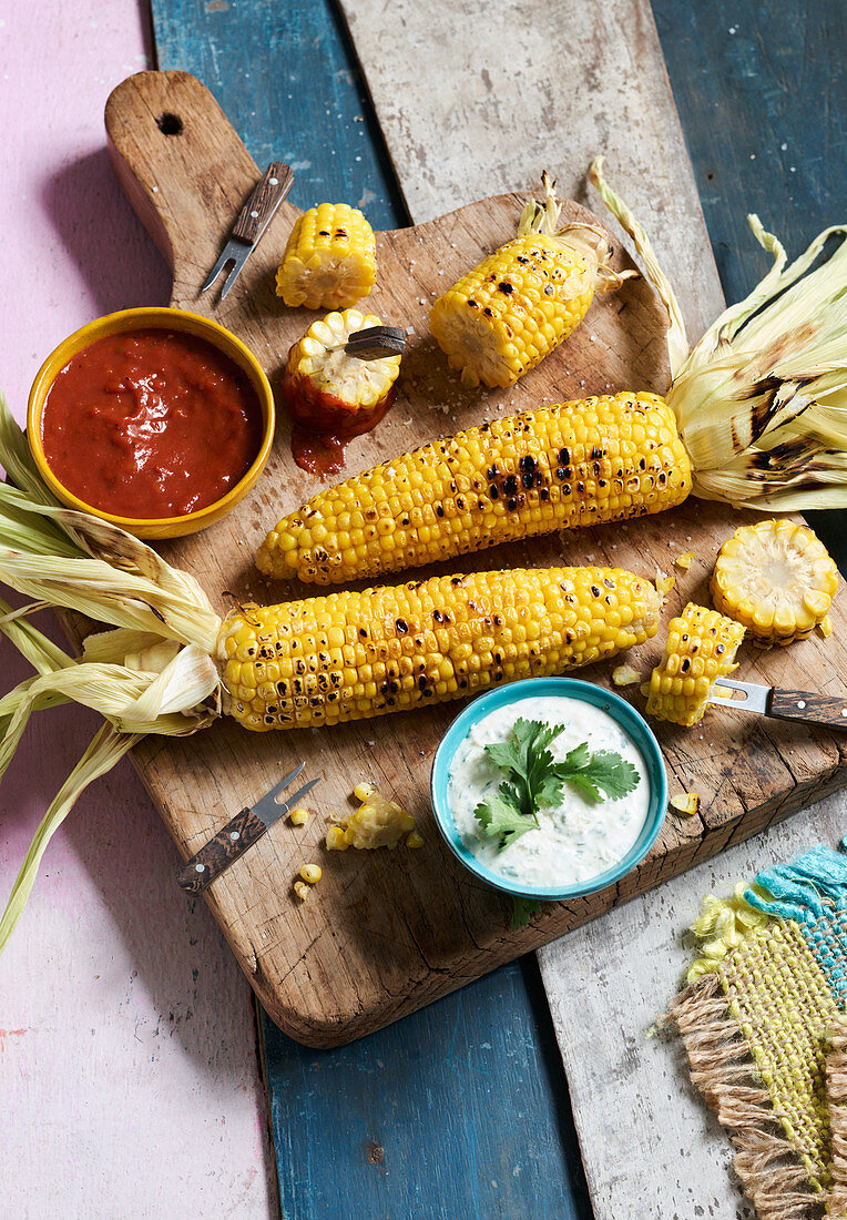 Grilled Tex-Mex corn on the cob with dips