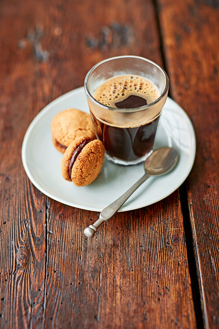 Baci di Dama und Espresso (Italien)