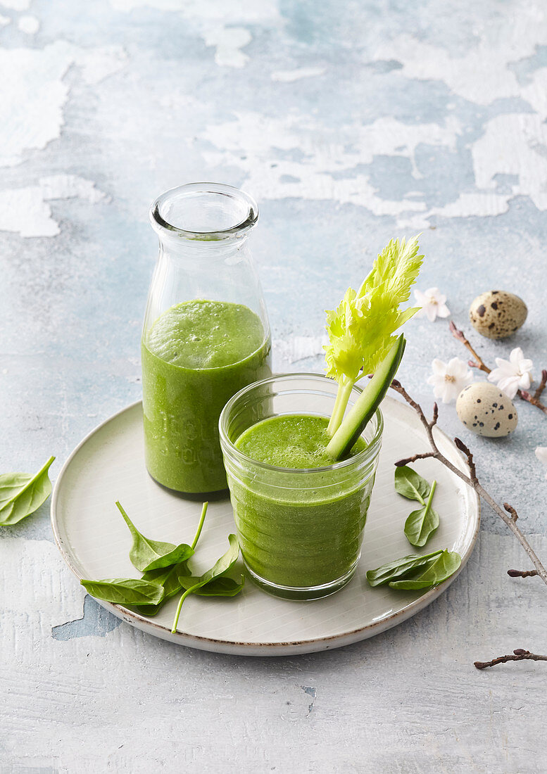 Smoothie with spinach