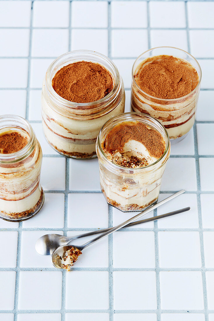 Raw, vegan Tiramisu