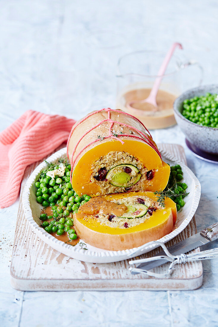 Veganer Kürbis-Rollbraten mit 'Gravy'