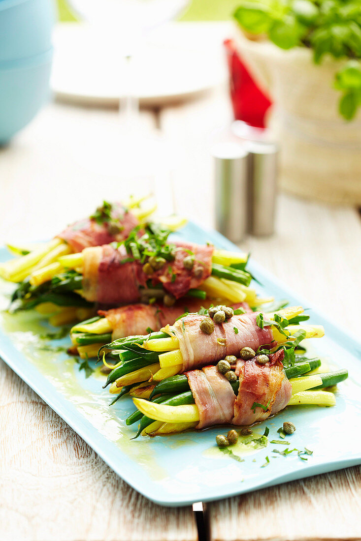 Prosciutto-wrapped bean bundles