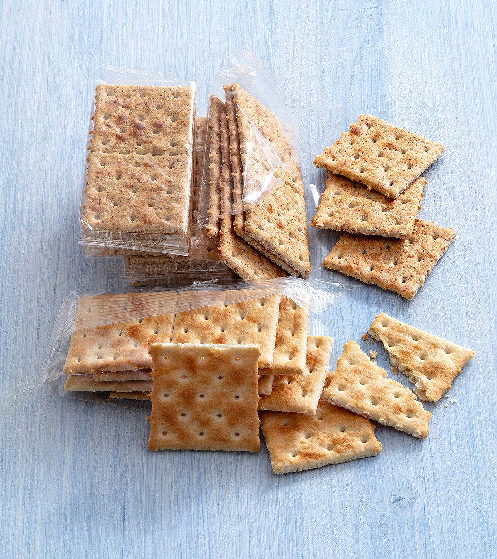 Various crackers