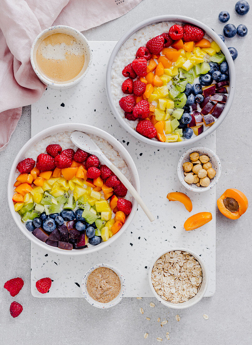 Regenbogen-Porridge