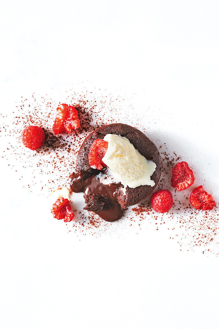 7-minute pie maker molten chocolate puddings