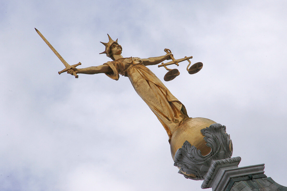 Lady Justice, Central Criminal Court, London, UK