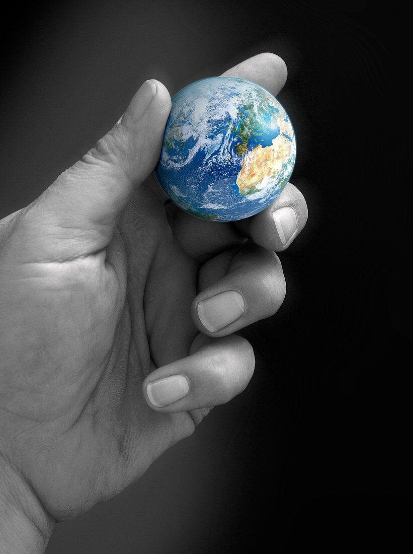 Earth S Future In Our Hands Conceptual Bild Kaufen Science Photo Library