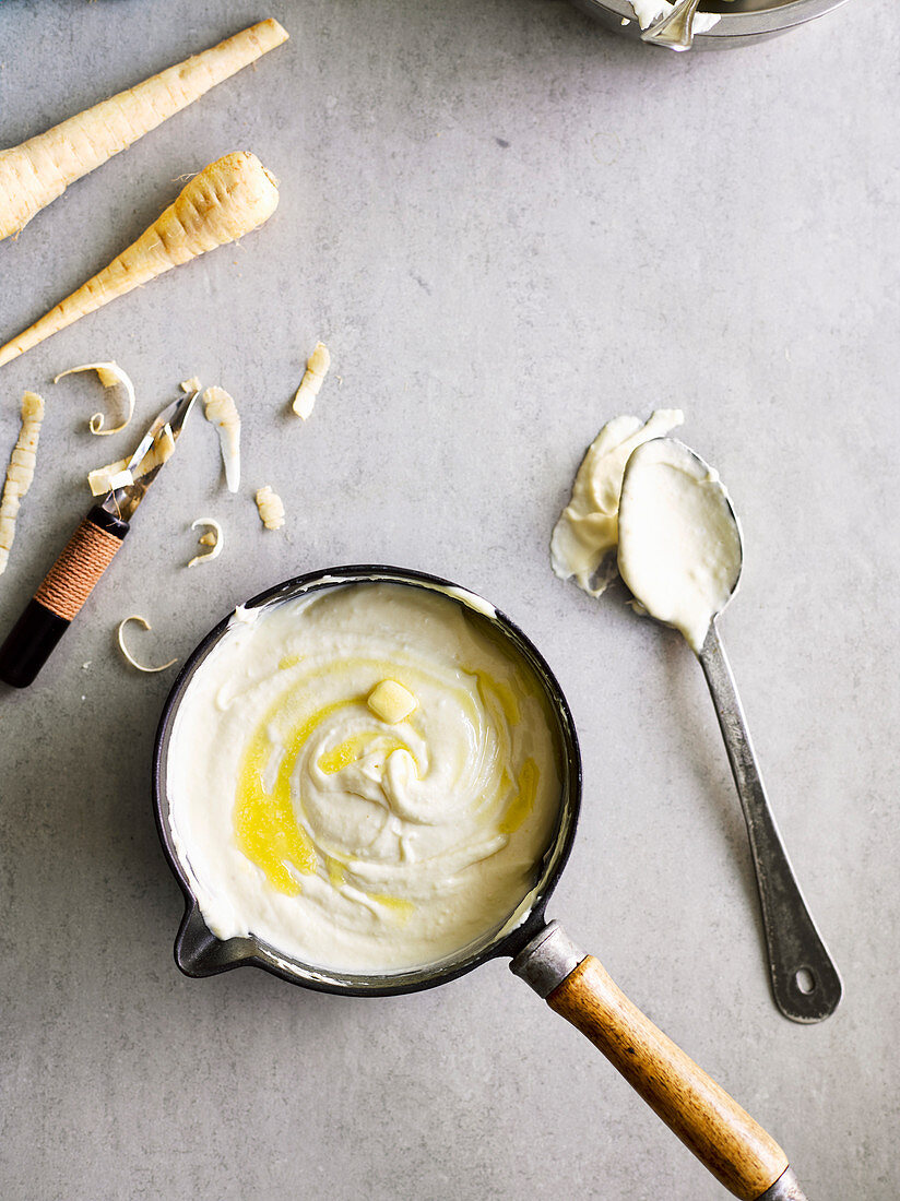 Creamy parsnip puree