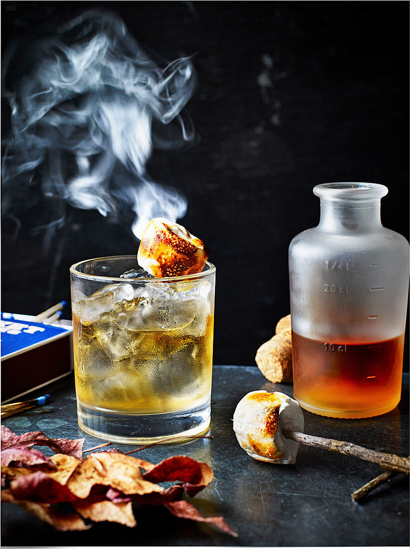 Campfire (Whisky with marshmallow syrup)