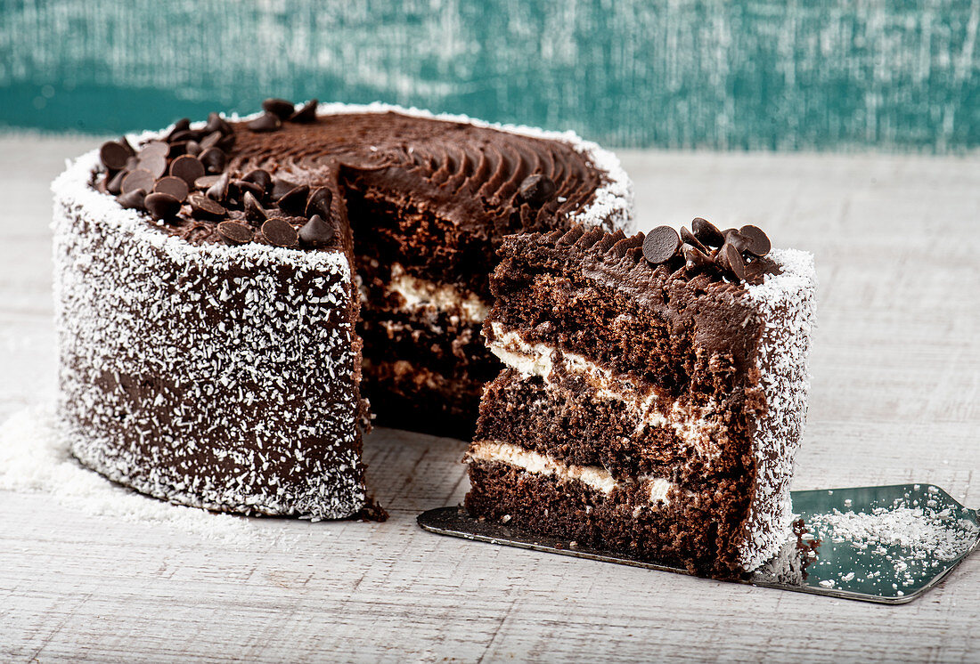 Schokoladenkuchen mit Kokos-Sahne
