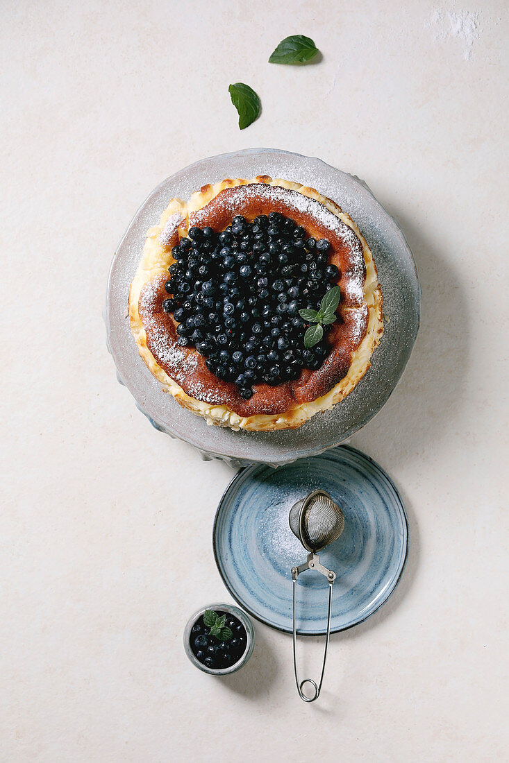 Blaubeer-Käsekuchen mit San-Sebastian-Käse