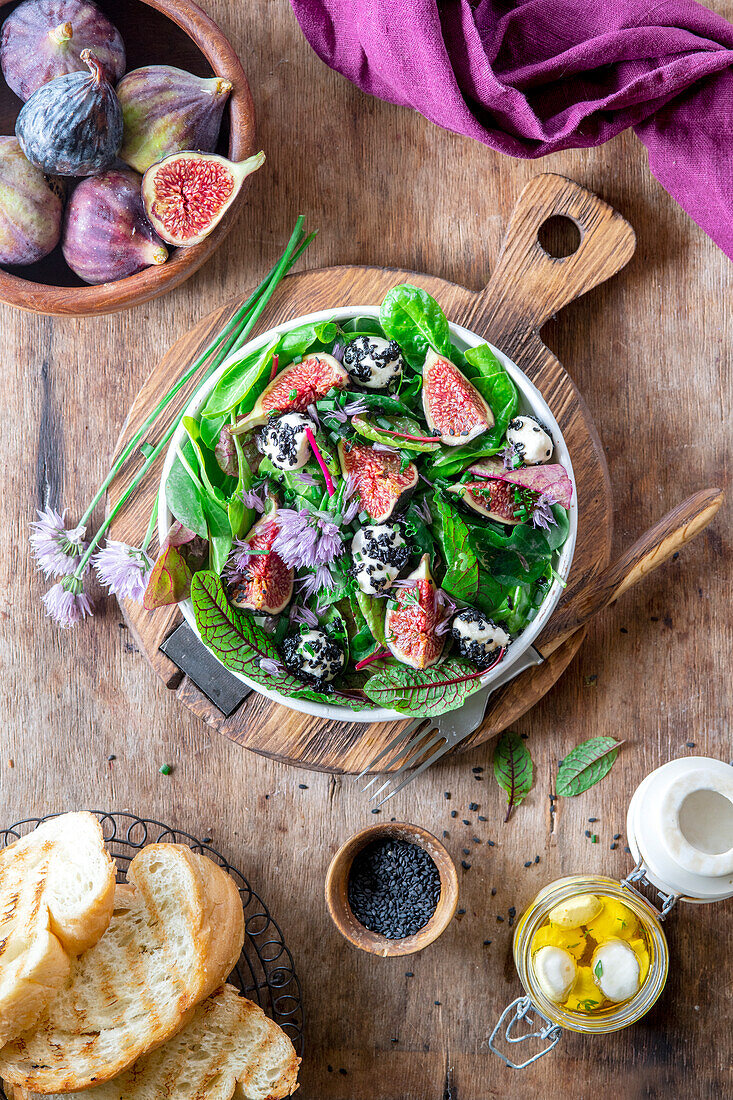 Fig and mozzarella salad