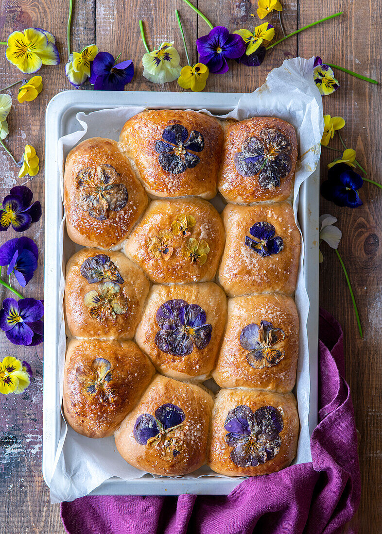 Yeast rolls with edible flowers