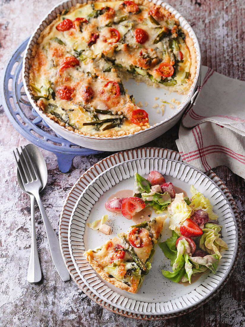 Green asparagus quiche with summer salad