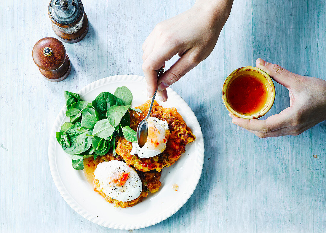 Courgette fritters with poached eggs