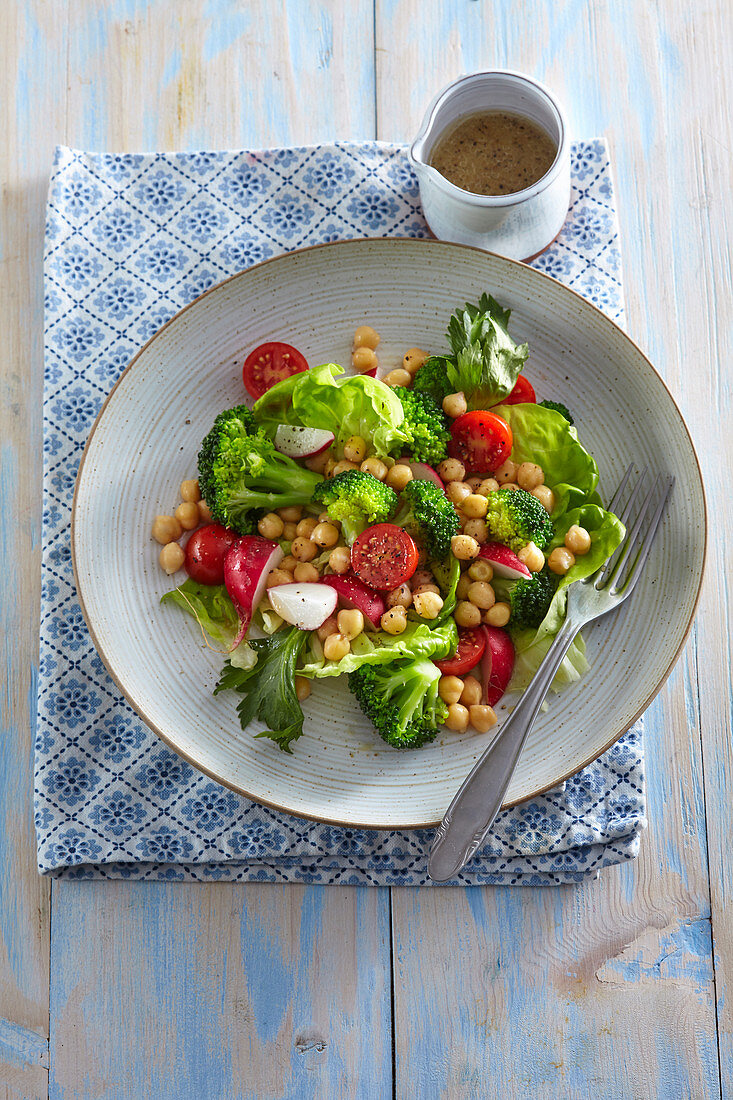 Kichererbsensalat mit Brokkoli