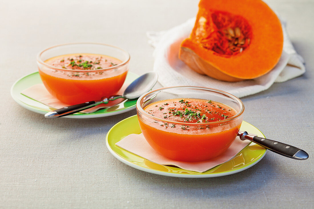 Kürbis-Papaya-Suppe