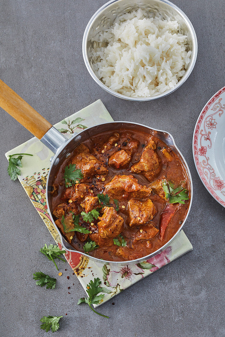 Spicy lamb goulash Goan vindaloo-styla