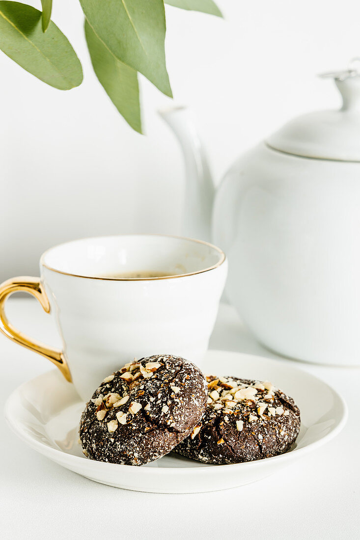 Chocolate cookies with almonds