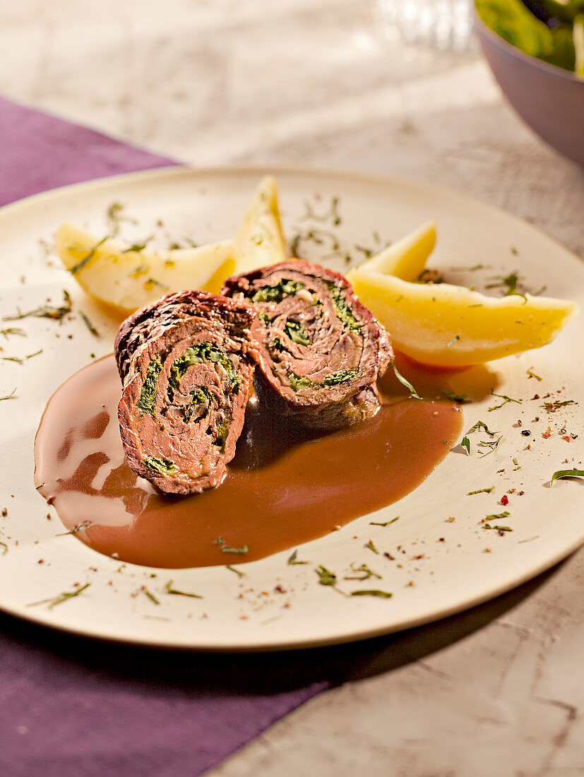 Beef roulade with a Gouda and goose foot filling