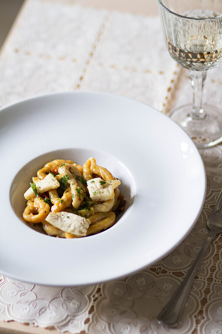 Traditional Sardinian pasta called lorighittas