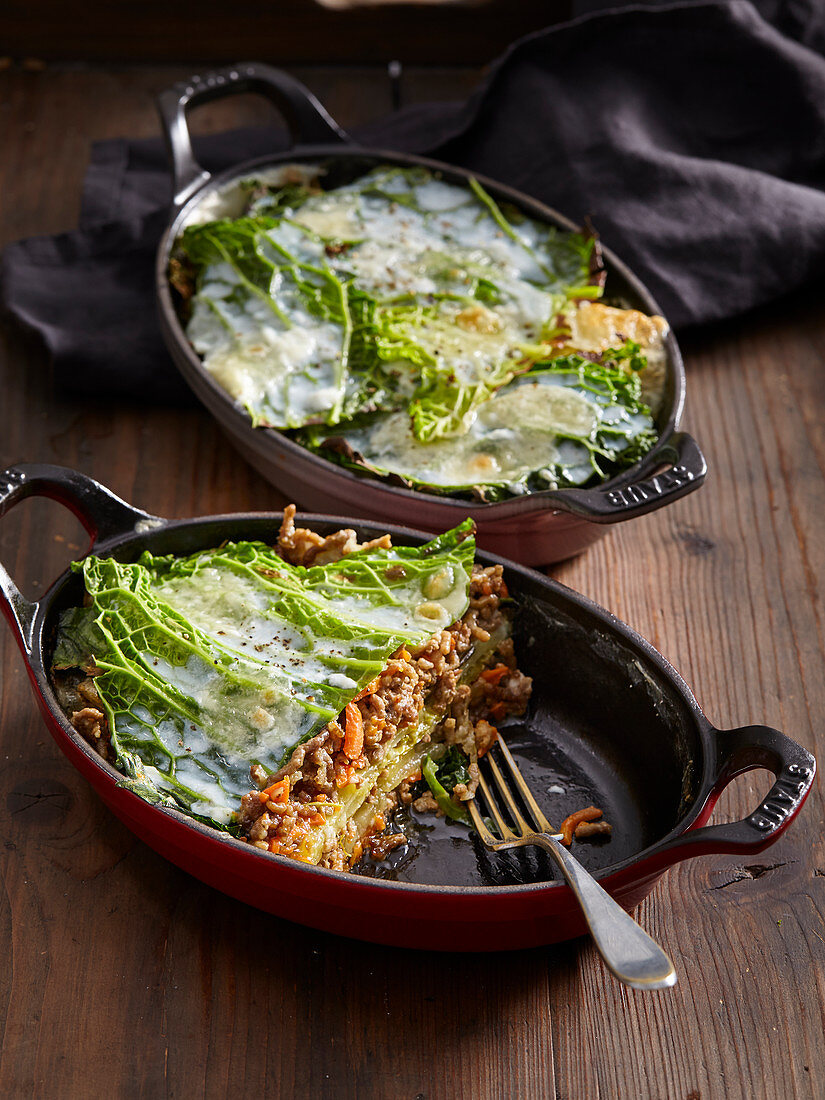Cabbage (kale) and minced meat lasagne