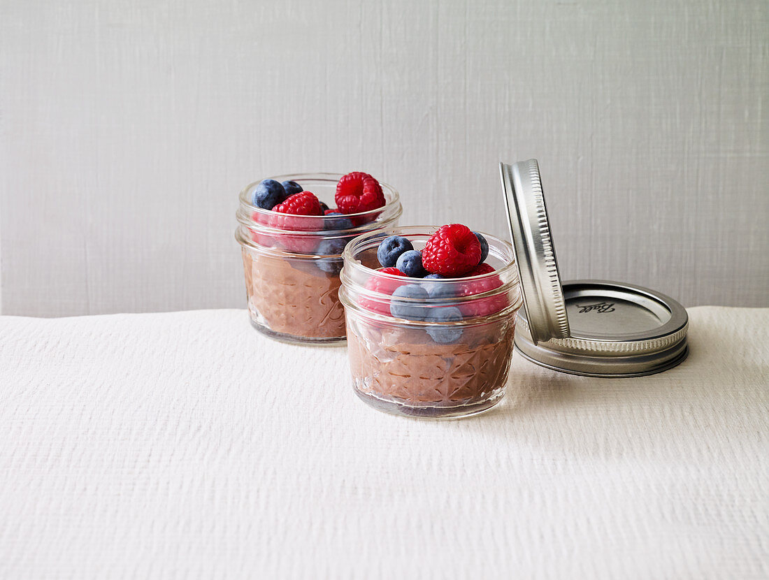 Quick silken tofu mousse with raspberries