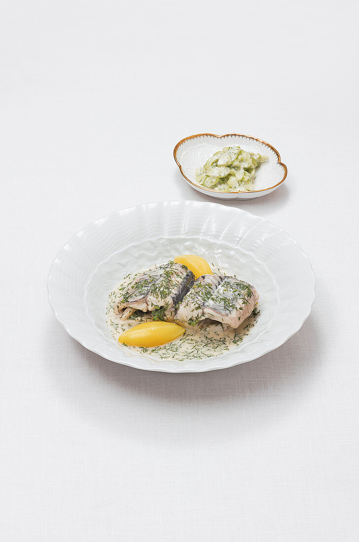 Green eel with salted potatoes