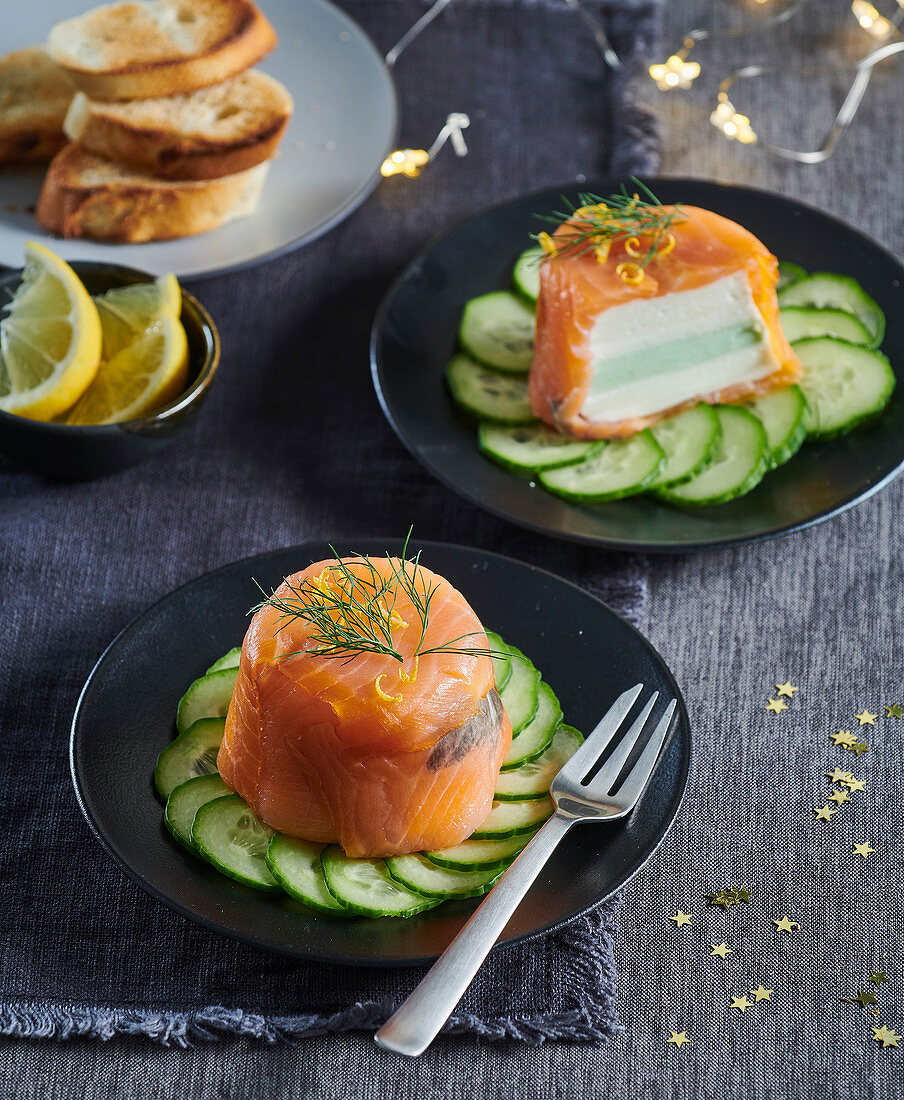 Festliche Lachs-Frischkäse-Terrinen