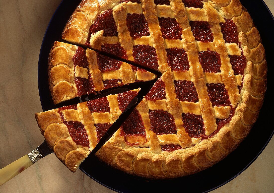 Linzer tart with raspberries