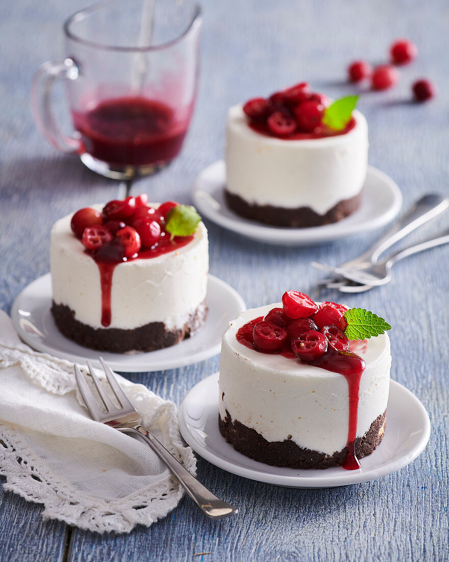 Cranberry and cream cheese cakes