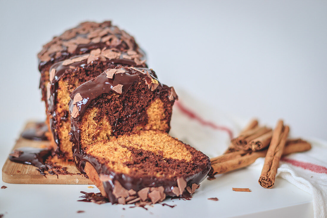 Spiced chocolate and pumpkin cake (dairy-free)