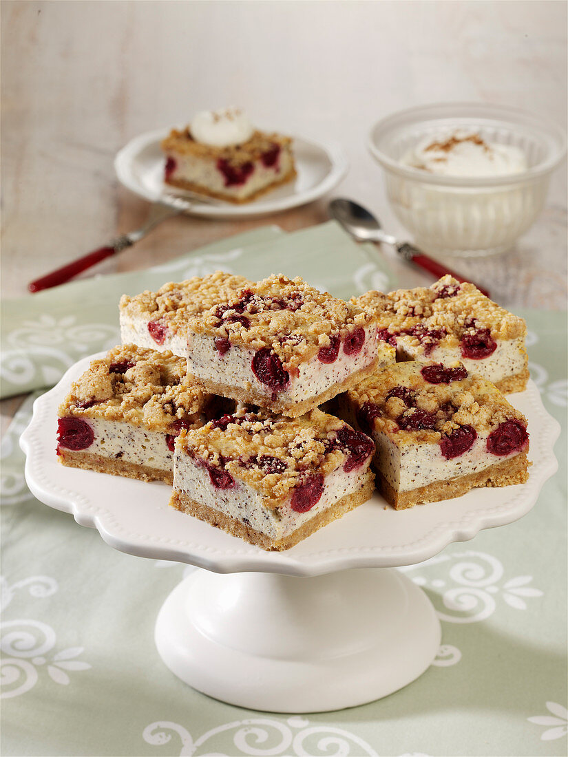 Quark crumble cake with cherries