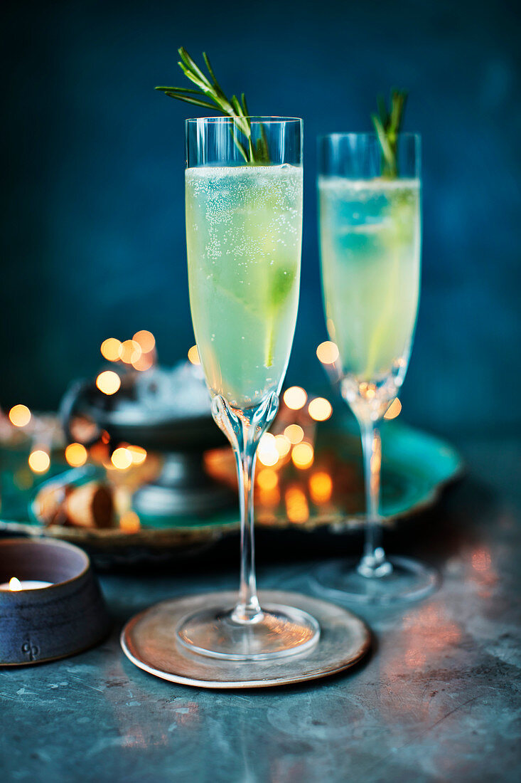 Weihnachtliche Faux-Fizz-Mocktails