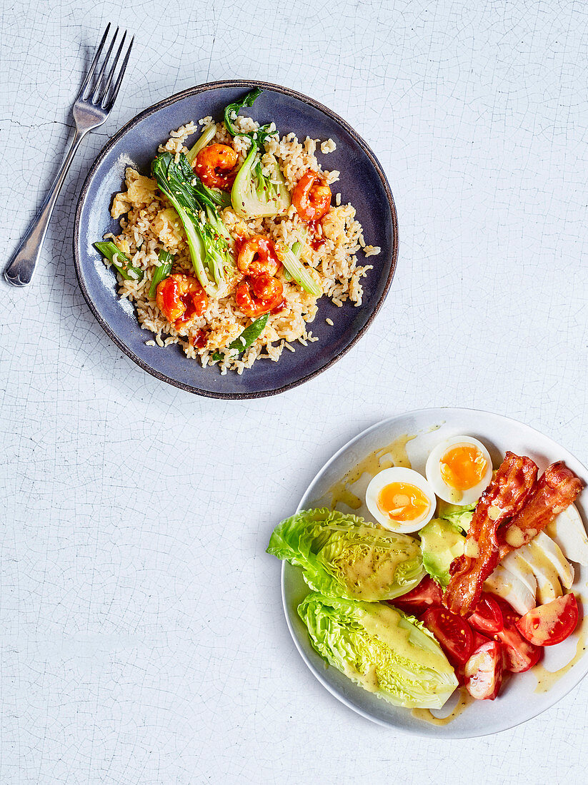 Würzige Teriyaki-Garnelen mit Sesamreis, dazu Cobb Salad