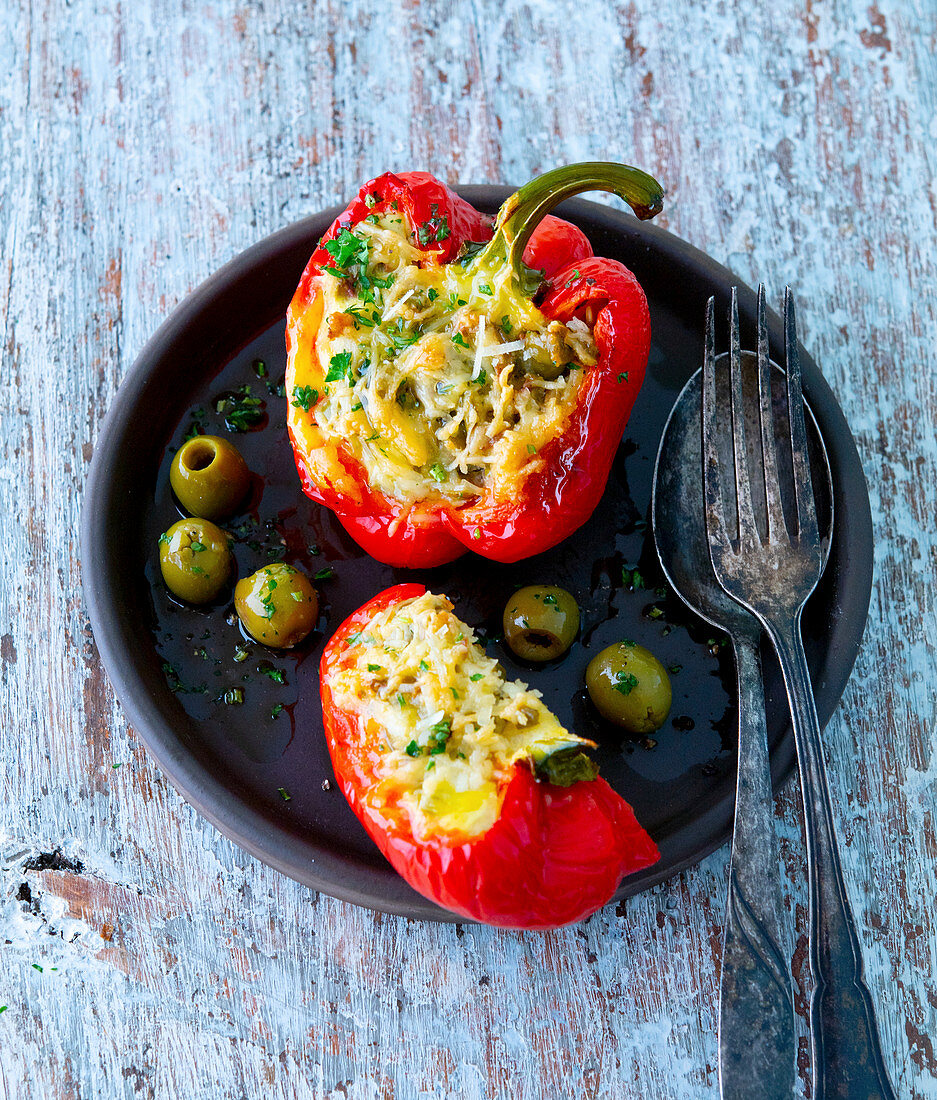 Stuffed peppers with olives