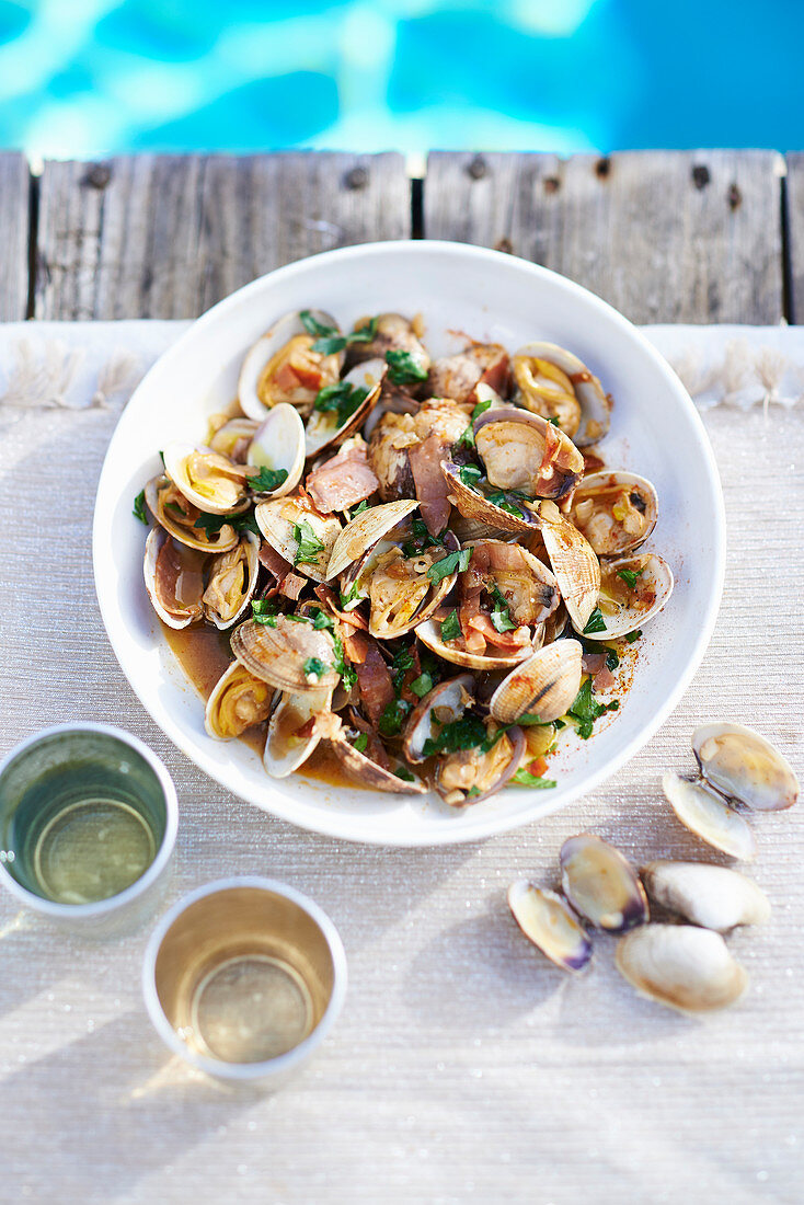Clams in a herb broth