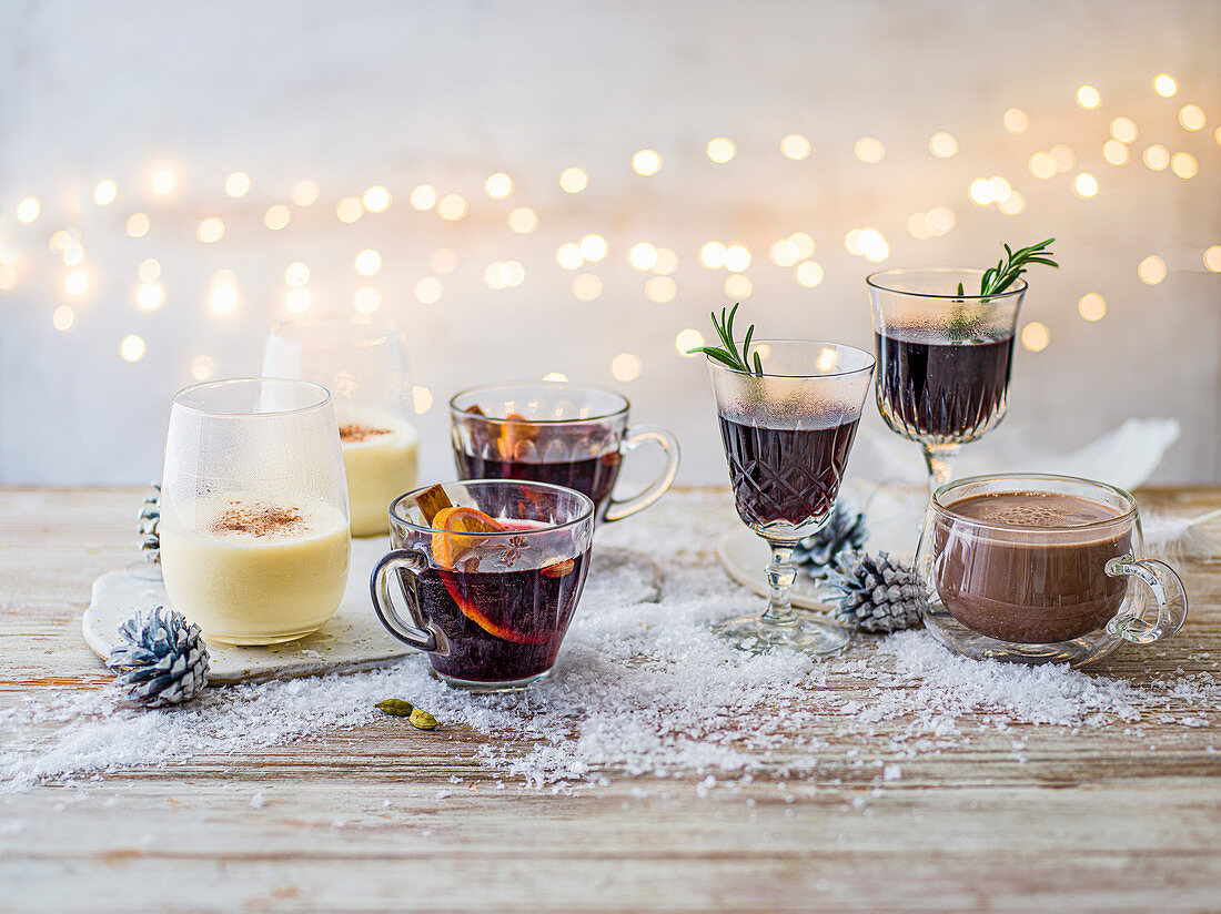 Wärmende Weihnachtsgetränke (Egg Nogg, Glühwein, Kirschdrink, heisse Schokolade)