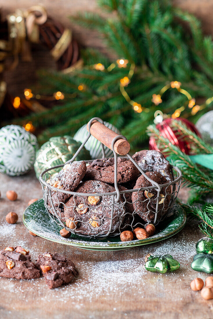 Chocolate Cookies mit Haselnüssen