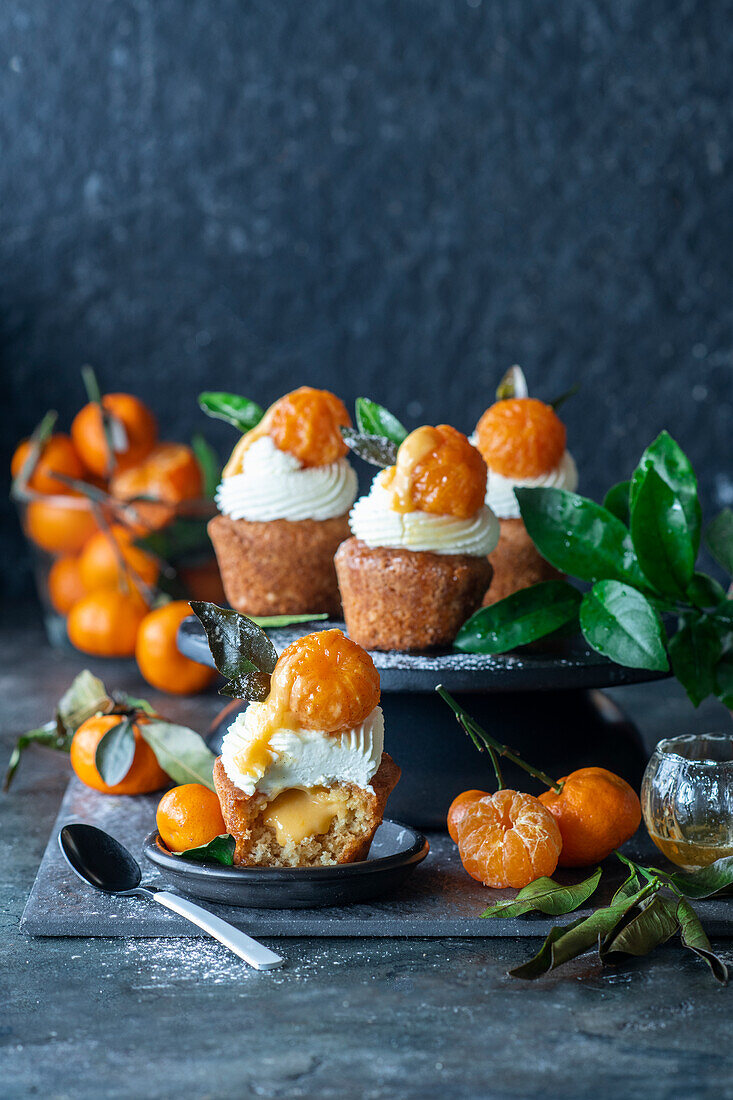 Tangerine cupcakes