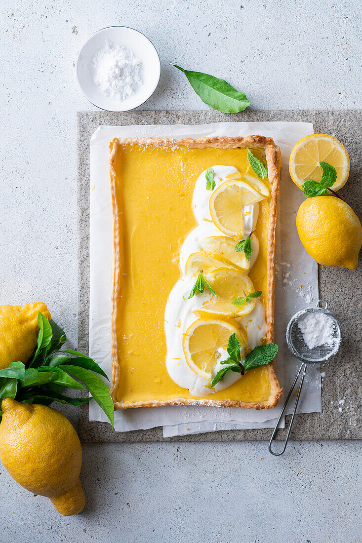 Lemon meringue tart