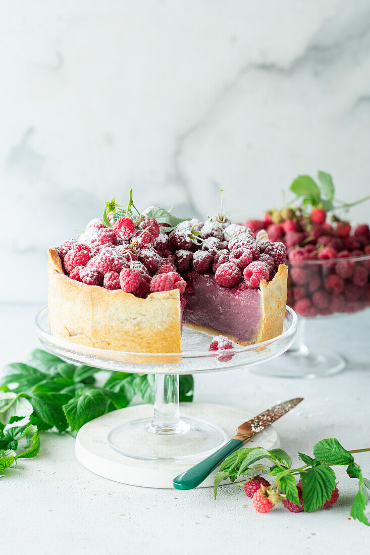 Raspberry flan cake